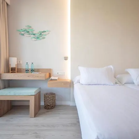 Blau Colonia Sant Jordi Отель